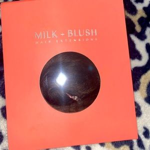 Milk and blush volumiser quad weft hair extension